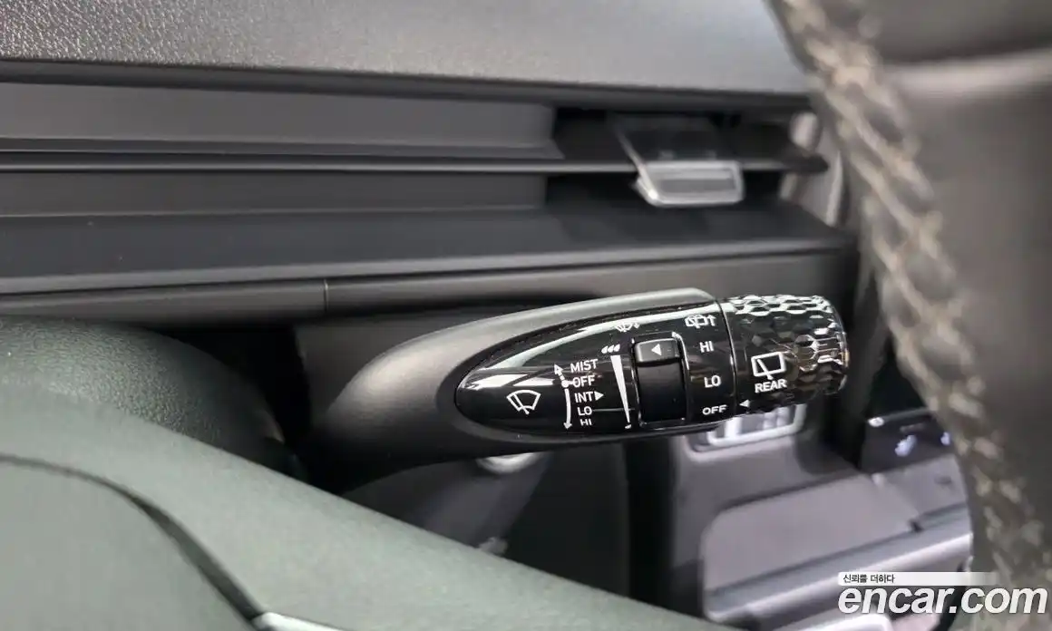Hyundai Staria 2023 2.2 автомат (гидро), фото 29