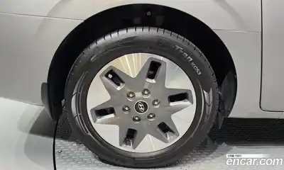 Hyundai Staria 2023 2.2 автомат (гидро), миниатюра 5
