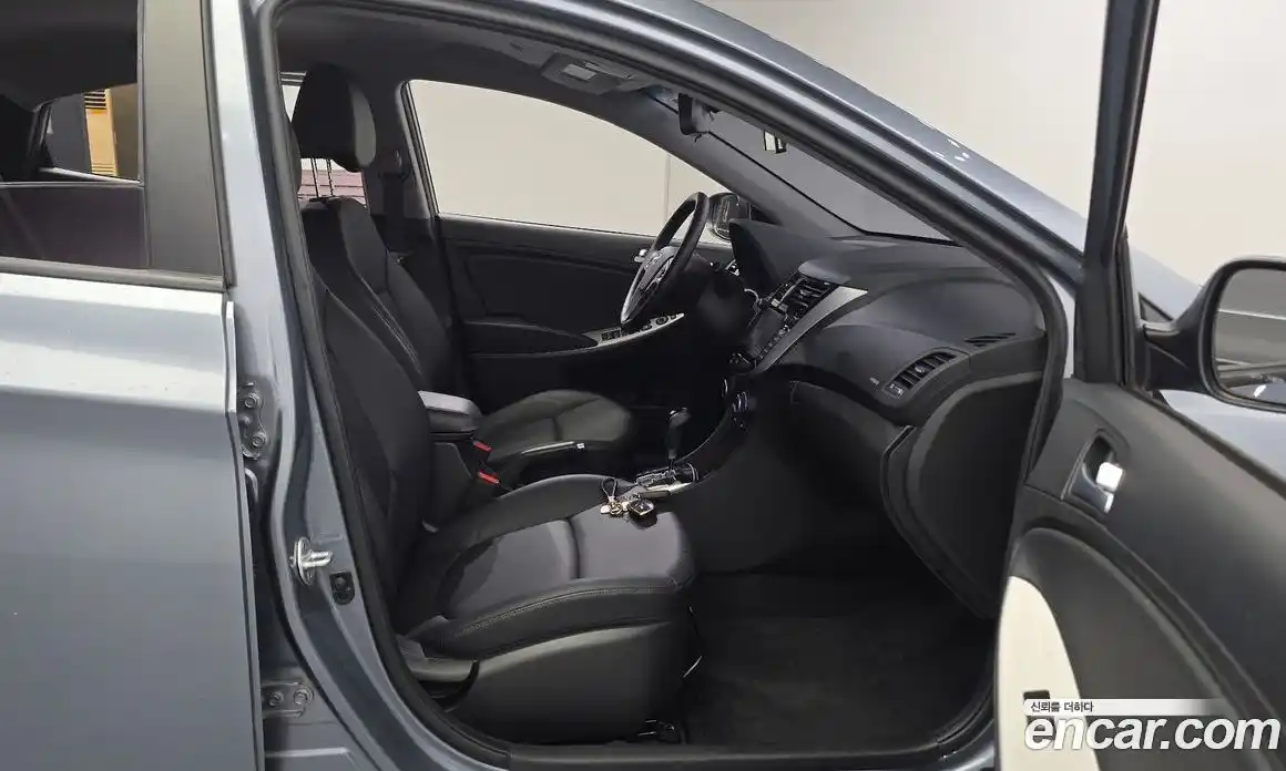 Hyundai Accent 2017 1.4 автомат (гидро), фото 16