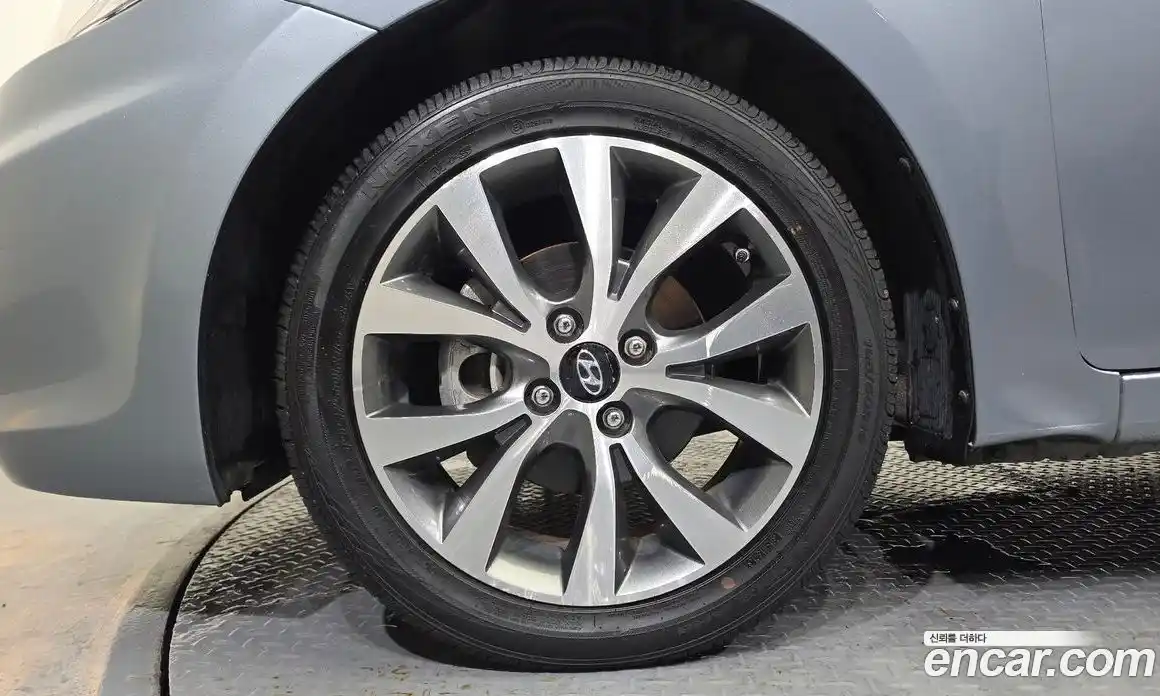 Hyundai Accent 2017 1.4 автомат (гидро), фото 5