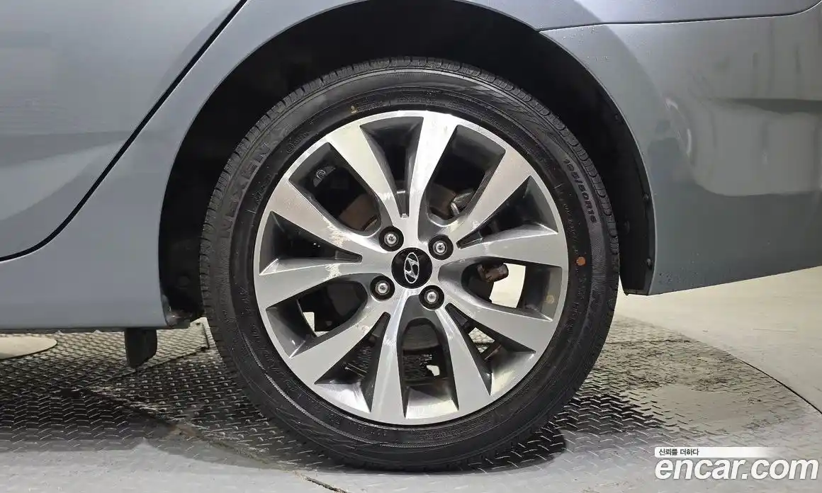Hyundai Accent 2017 1.4 автомат (гидро), фото 7