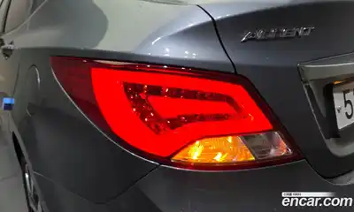 Hyundai Accent 2017 1.4 автомат (гидро), миниатюра 9