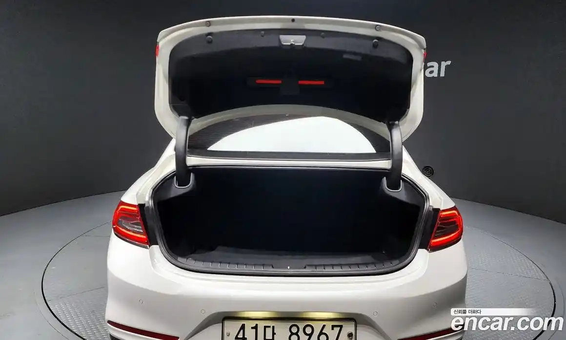 Hyundai Grandeur 2018 2.4 автомат (гидро), фото 20