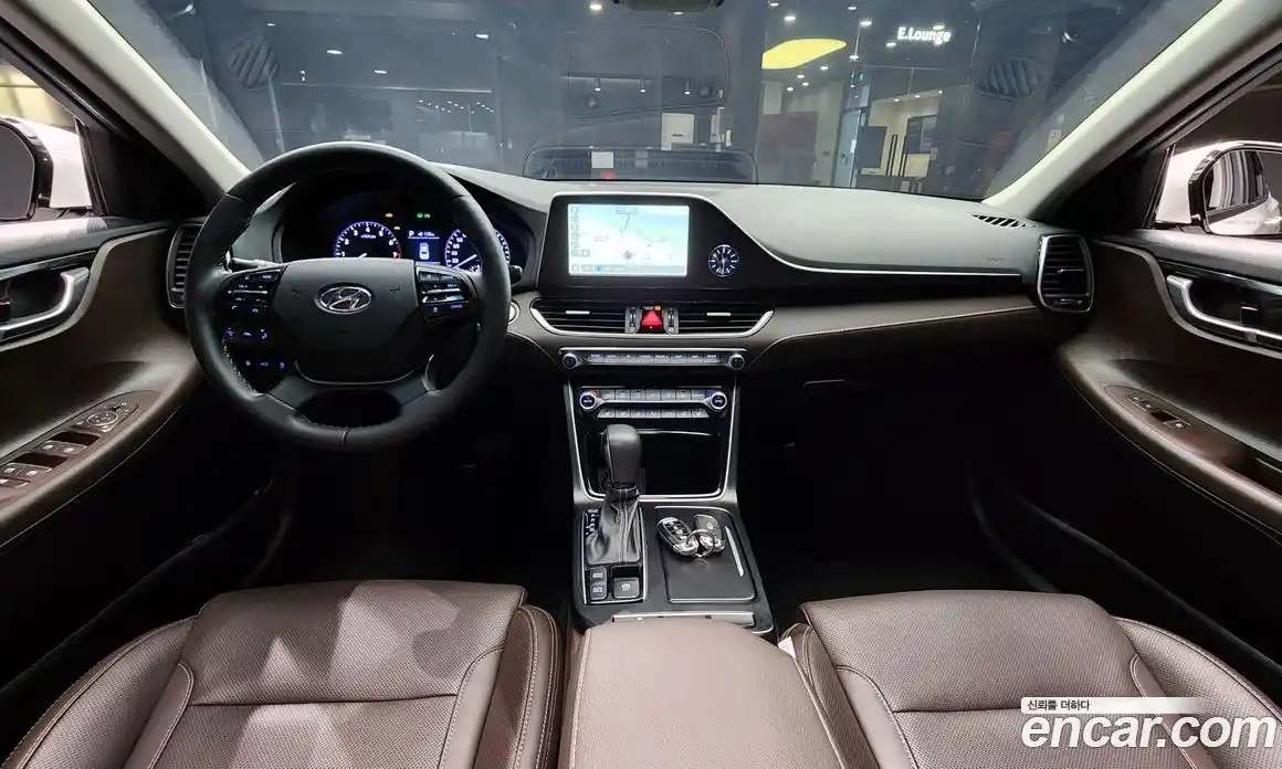 Hyundai Grandeur 2018 2.4 автомат (гидро), фото 7