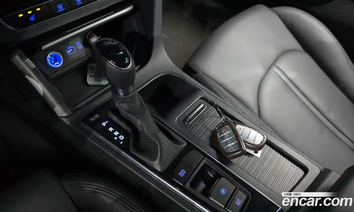 Hyundai Sonata 2015 2.0 автомат (гидро), фото 11