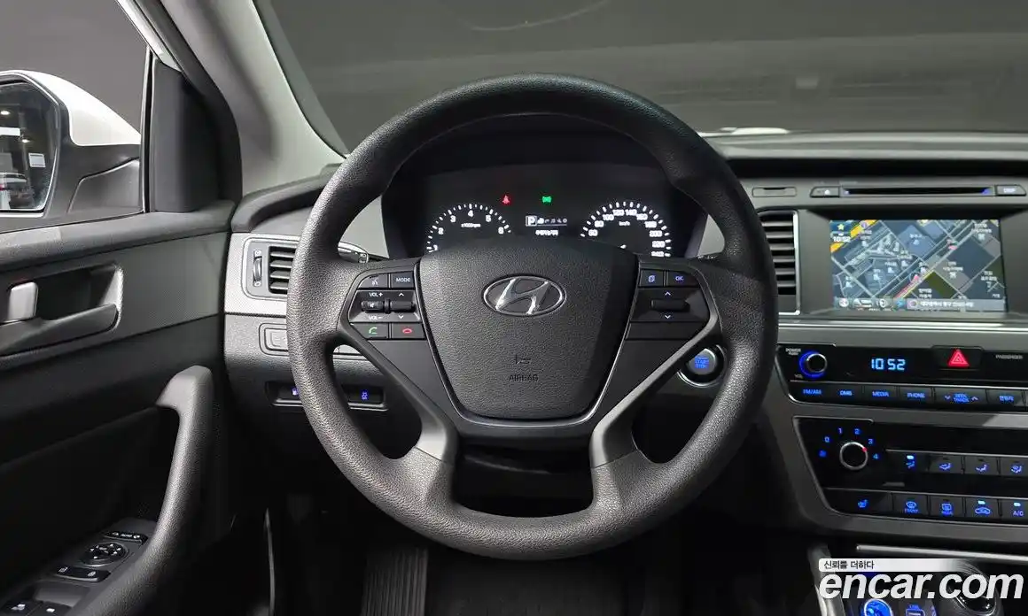 Hyundai Sonata 2015 2.0 автомат (гидро), фото 17