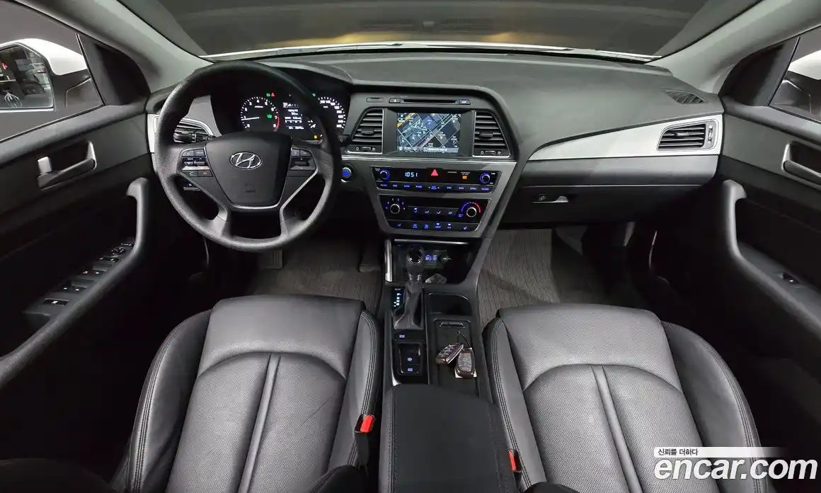 Hyundai Sonata 2015 2.0 автомат (гидро), фото 9