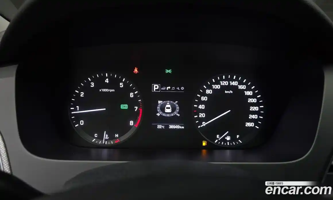 Hyundai Sonata 2015 2.0 автомат (гидро), фото 10