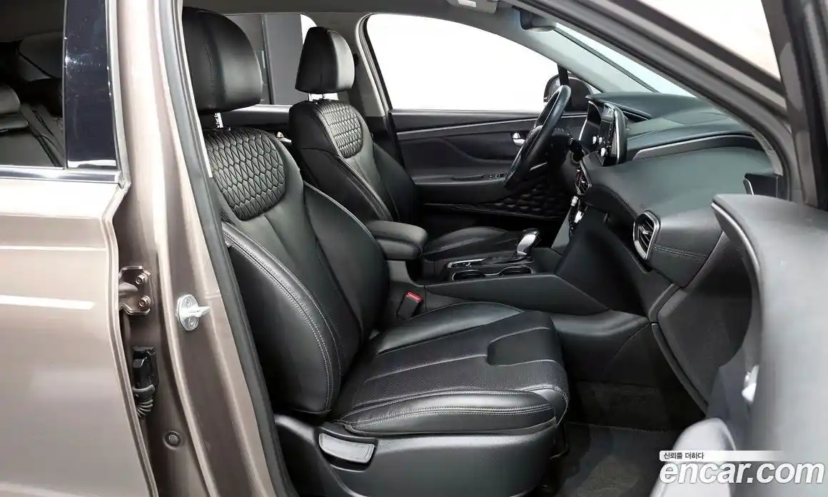 Hyundai Santa Fe 2018 2.0 автомат (гидро), фото 16