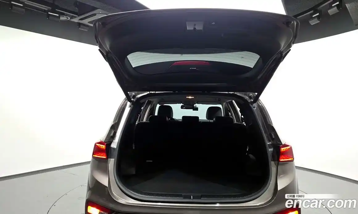 Hyundai Santa Fe 2018 2.0 автомат (гидро), фото 34