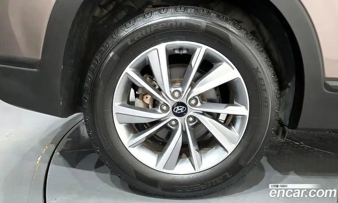 Hyundai Santa Fe 2018 2.0 автомат (гидро), фото 5