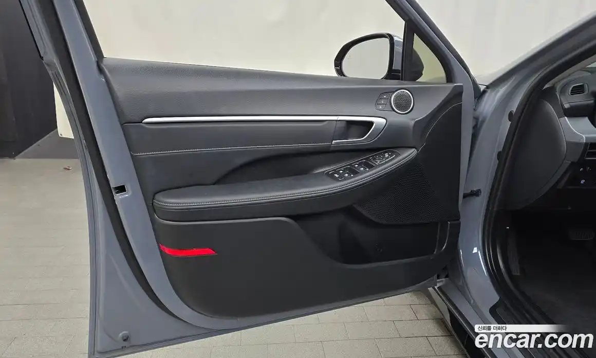 Hyundai Sonata 2024 2.0 автомат (гидро), фото 14