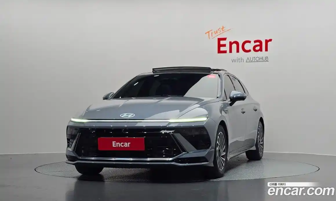 Hyundai Sonata 2024 2.0 автомат (гидро), фото 3