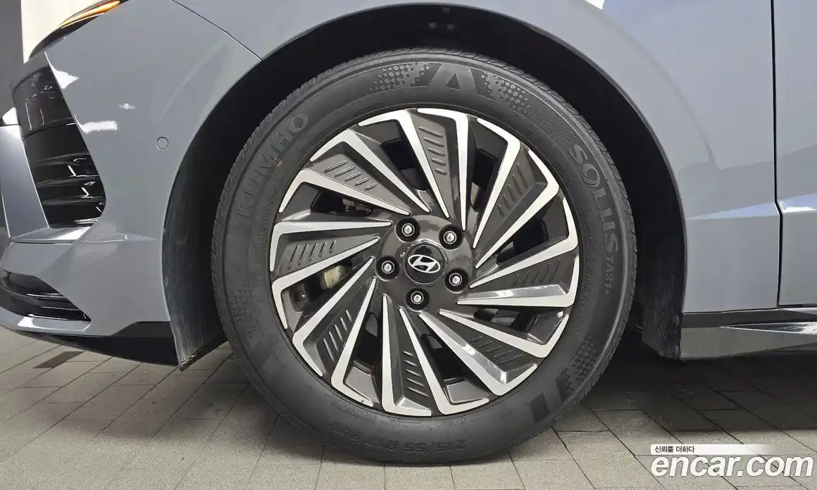 Hyundai Sonata 2024 2.0 автомат (гидро), фото 5