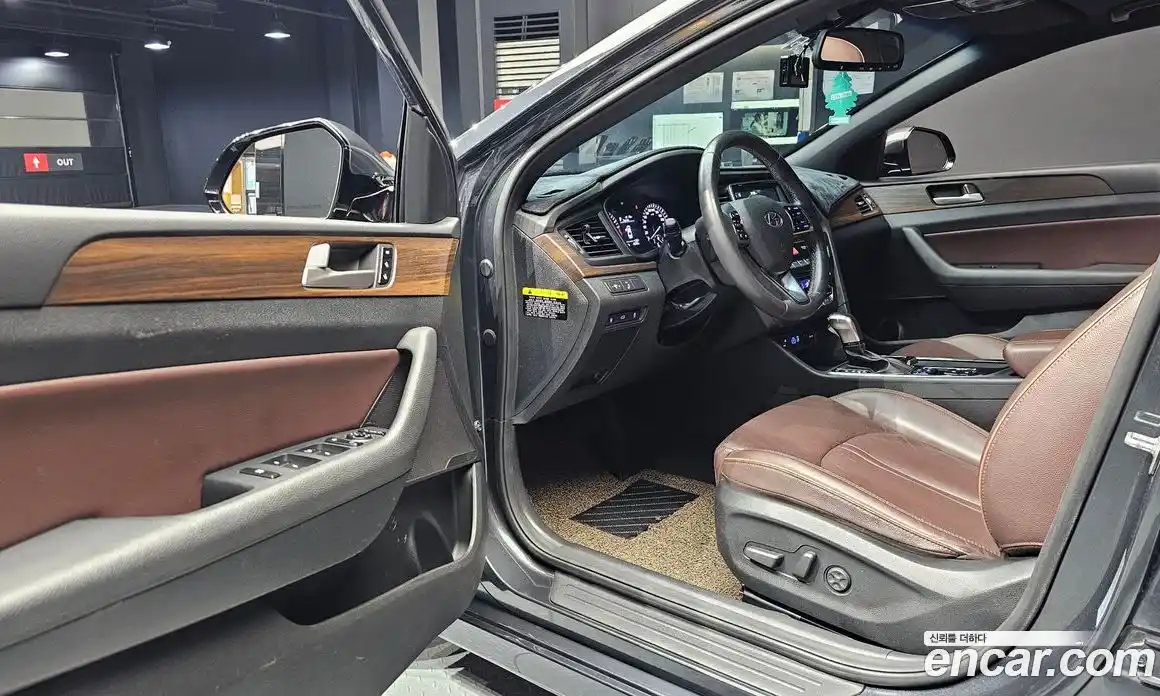 Hyundai Sonata 2017 2.0 автомат (гидро), фото 10