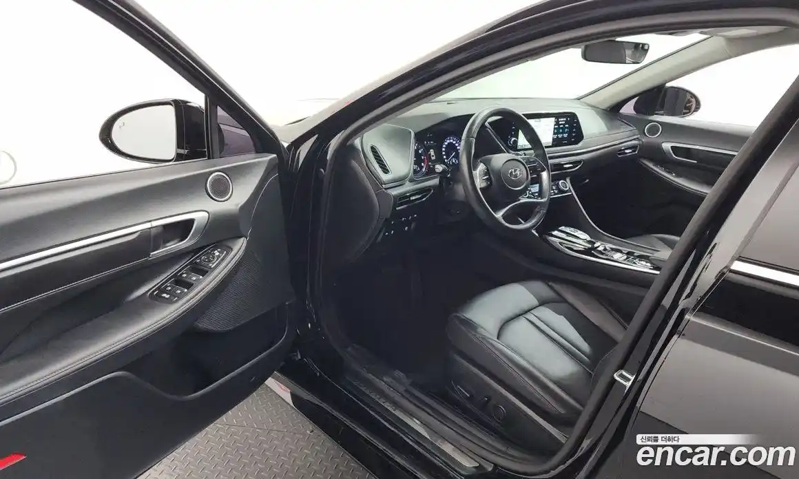 Hyundai Sonata 2022 2.0 автомат (гидро), фото 10