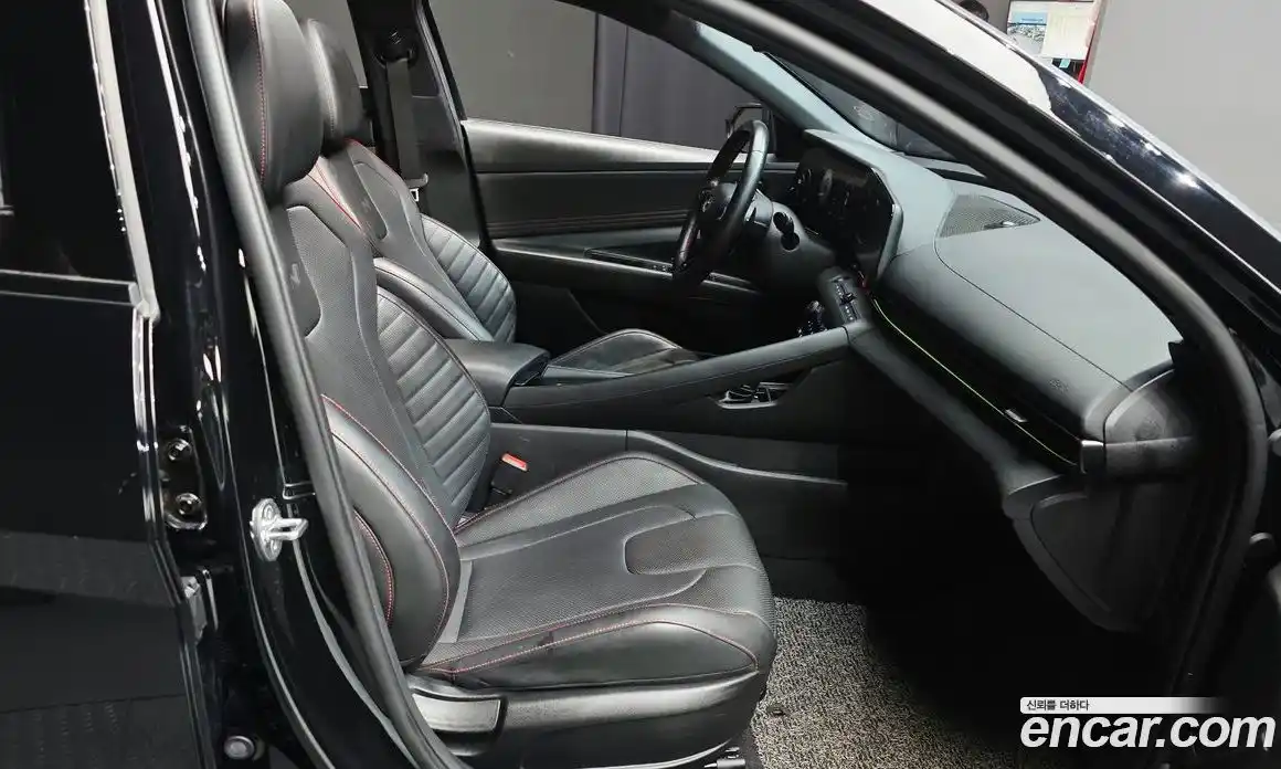 Hyundai Avante 2020 1.6 автомат (гидро), фото 18