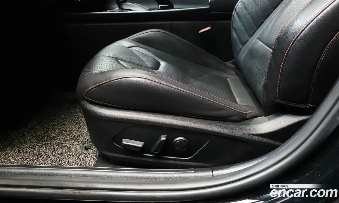 Hyundai Avante 2020 1.6 автомат (гидро), фото 27