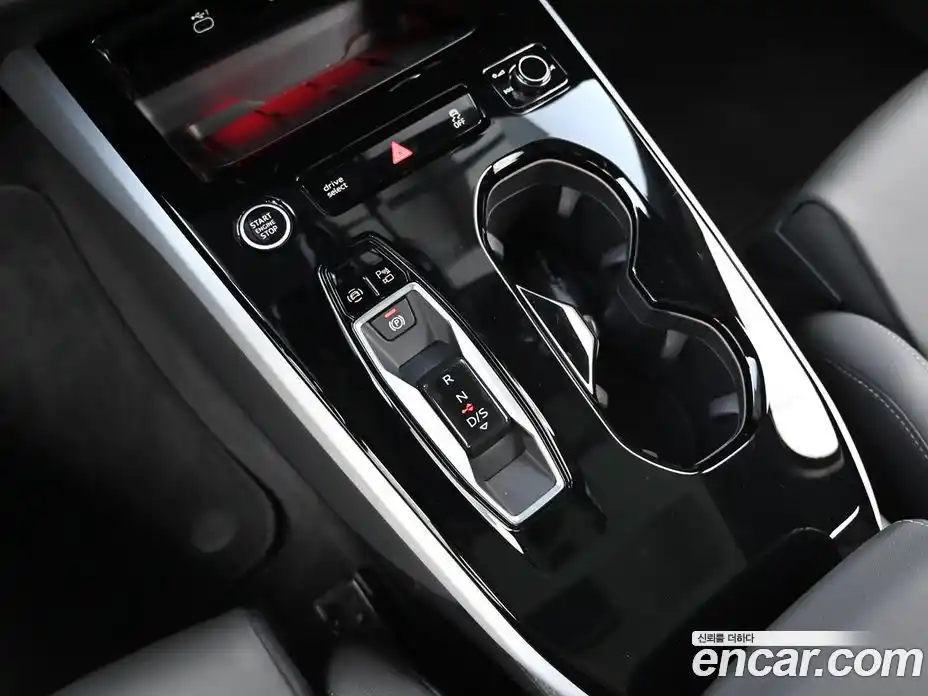 Audi A5 2025 2.0 автомат (гидро), фото 9