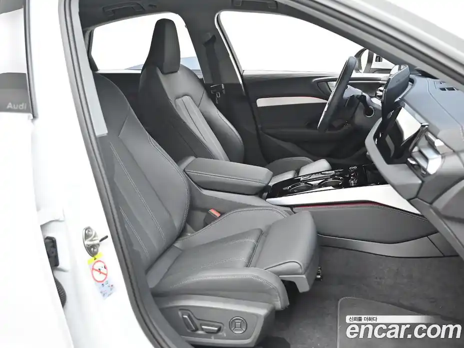 Audi A5 2025 2.0 автомат (гидро), фото 10