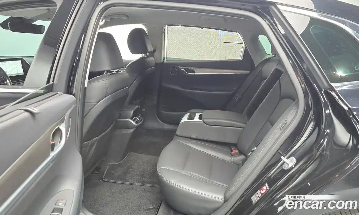 Hyundai Grandeur 2022 2.5 автомат (гидро), фото 12