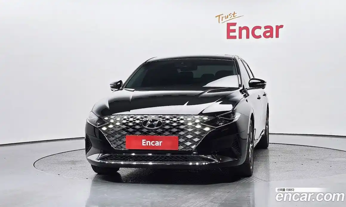Hyundai Grandeur 2022 2.5 автомат (гидро), фото 3