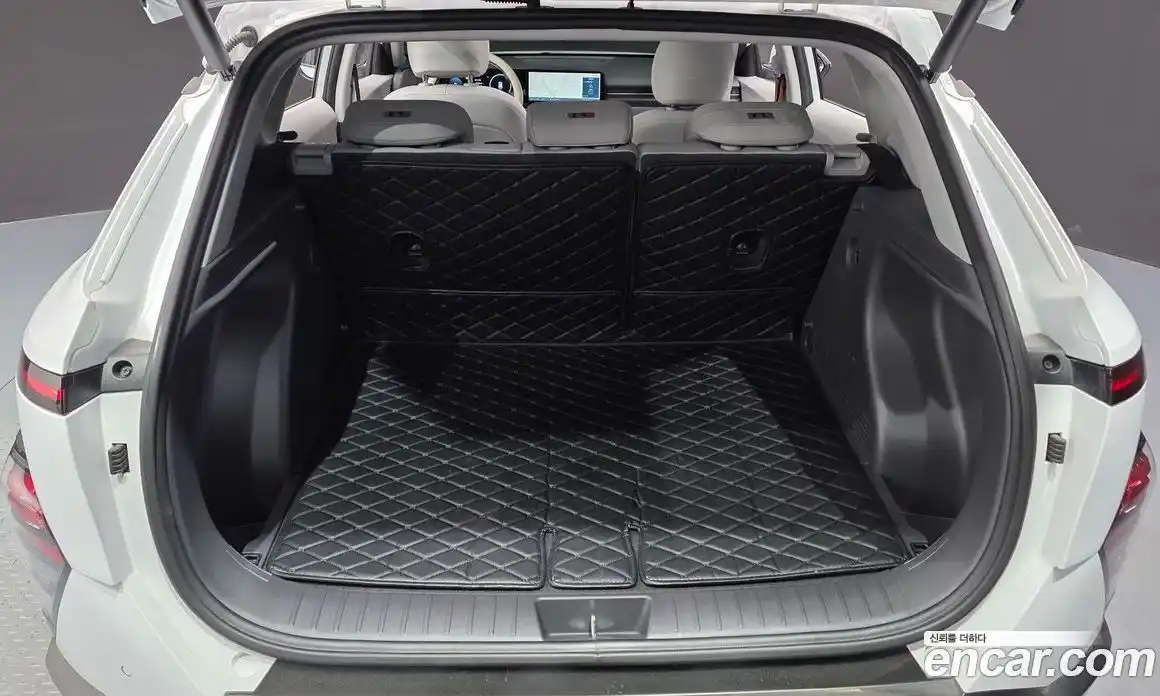 Hyundai Kona 2024 1.6 автомат (гидро), фото 23