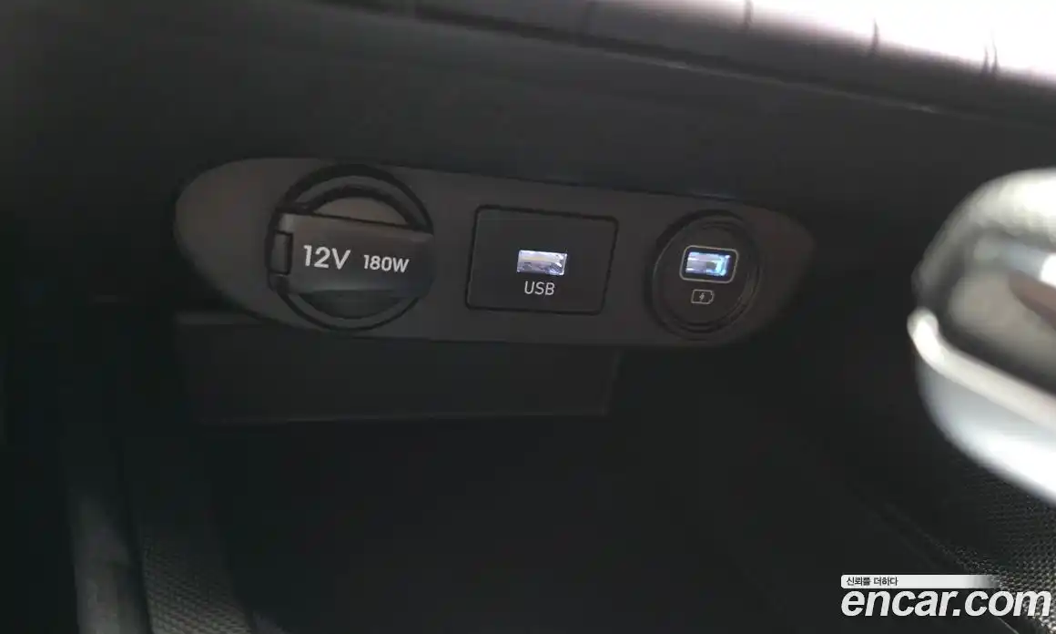 Hyundai Avante 2021 1.6 автомат (гидро), фото 23