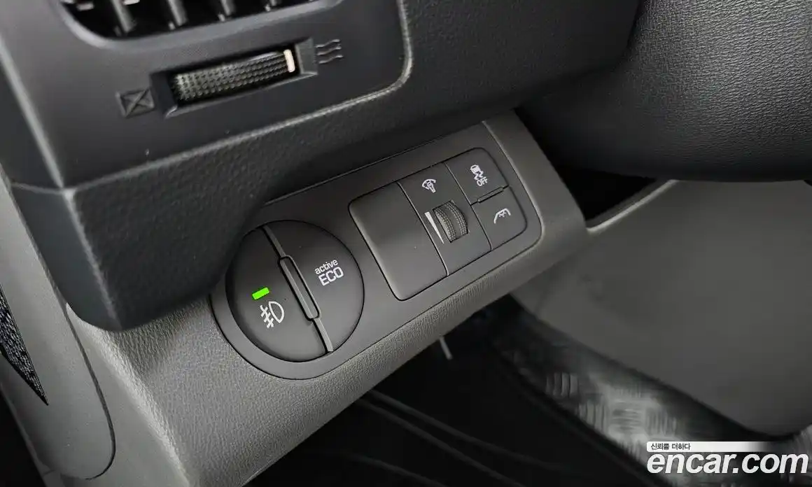 Hyundai Starex 2017 2.5 автомат (гидро), фото 16
