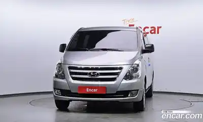Hyundai Starex 2017 2.5 автомат (гидро), миниатюра 3