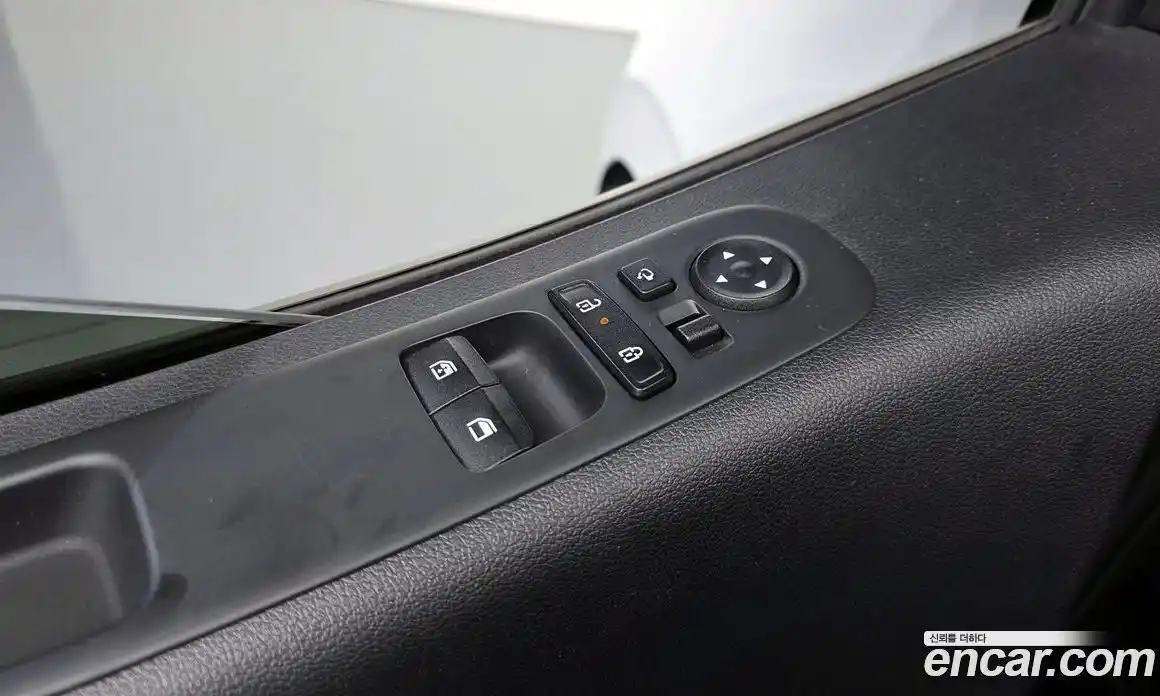 Hyundai Staria 2025 2.2 автомат (гидро), фото 20