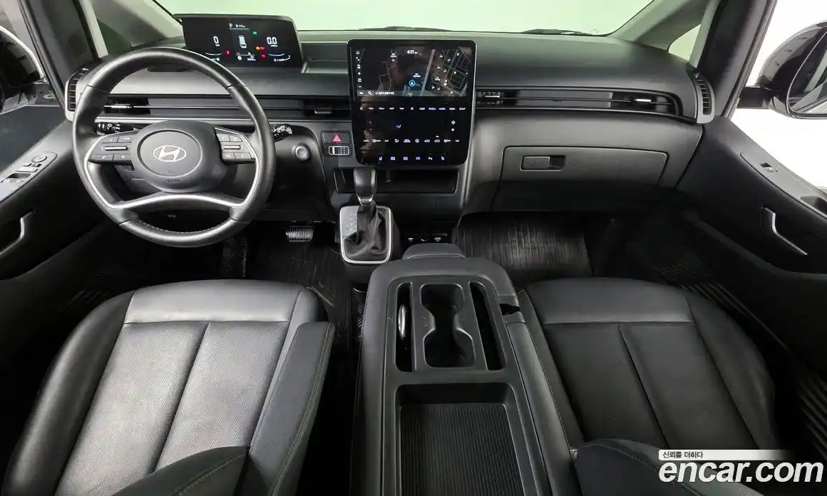 Hyundai Staria 2025 2.2 автомат (гидро), фото 7
