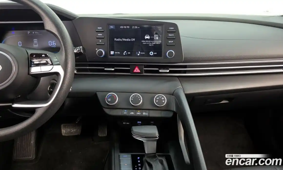 Hyundai Avante 2023 1.6 автомат (гидро), фото 21