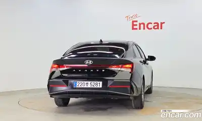 Hyundai Avante 2023 1.6 автомат (гидро), миниатюра 4