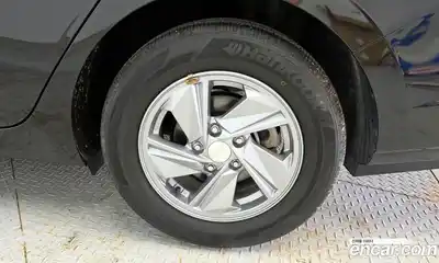 Hyundai Avante 2023 1.6 автомат (гидро), миниатюра 7