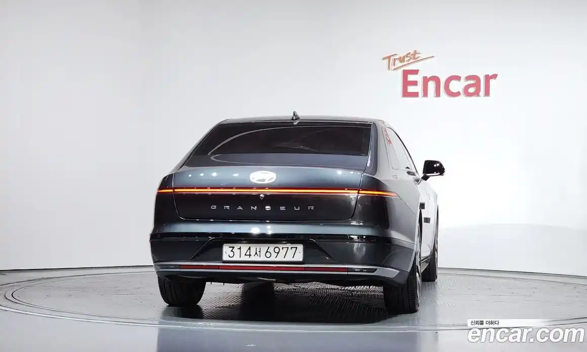Hyundai Grandeur 2023 1.6 автомат (гидро), фото 4