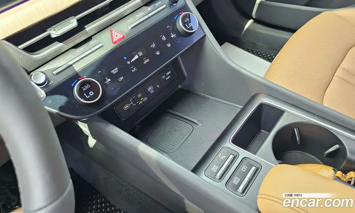 Hyundai Sonata 2024 2.0 автомат (гидро), фото 17