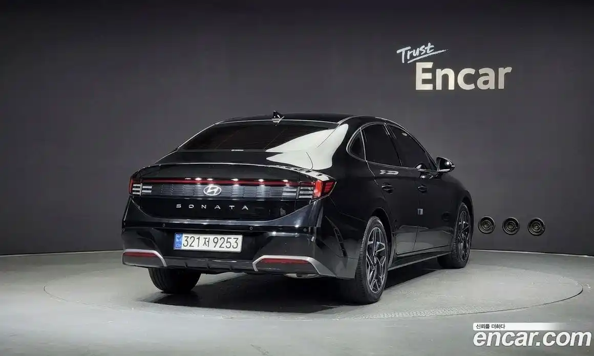 Hyundai Sonata 2024 2.0 автомат (гидро), фото 4