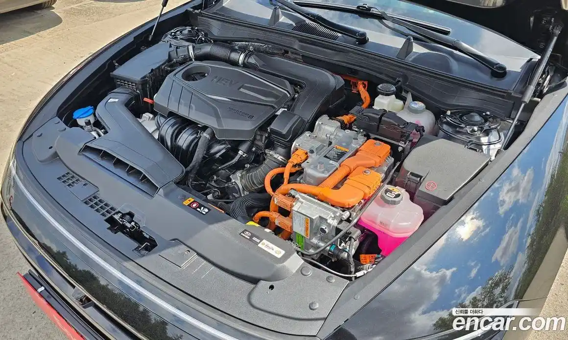 Hyundai Sonata 2024 2.0 автомат (гидро), фото 6