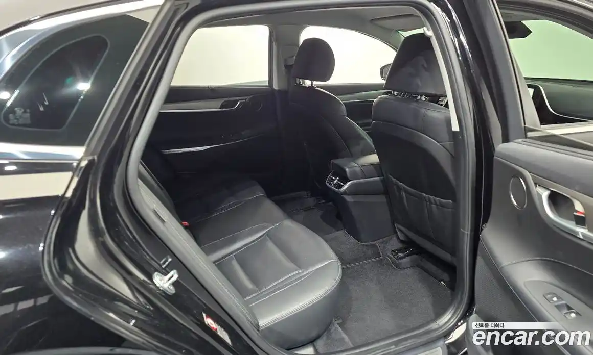 Hyundai Grandeur 2020 2.4 автомат (гидро), фото 16