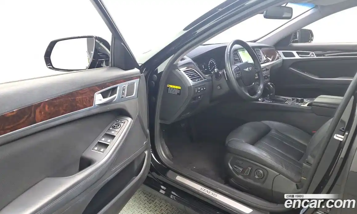 Hyundai Genesis 2015 3.3 автомат (гидро), фото 13