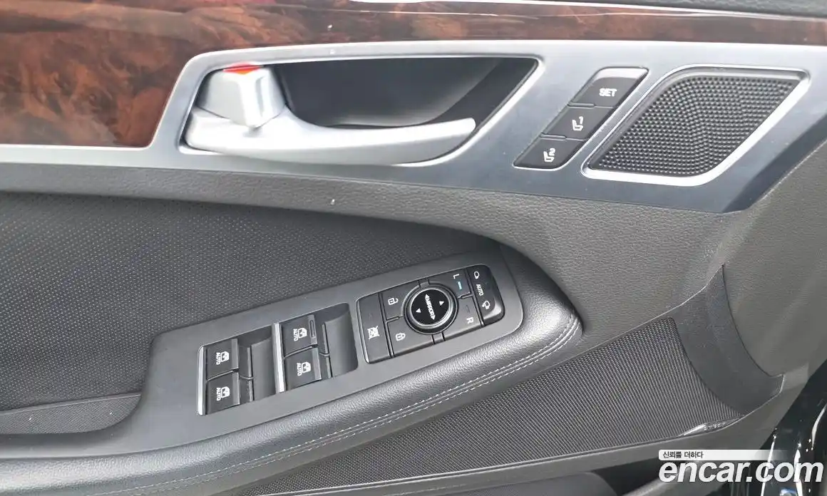 Hyundai Genesis 2015 3.3 автомат (гидро), фото 25