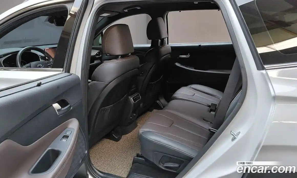 Hyundai Santa Fe 2023 2.5 автомат (гидро), фото 18