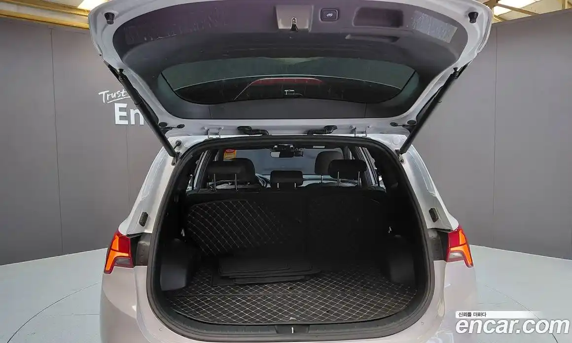 Hyundai Santa Fe 2023 2.5 автомат (гидро), фото 24