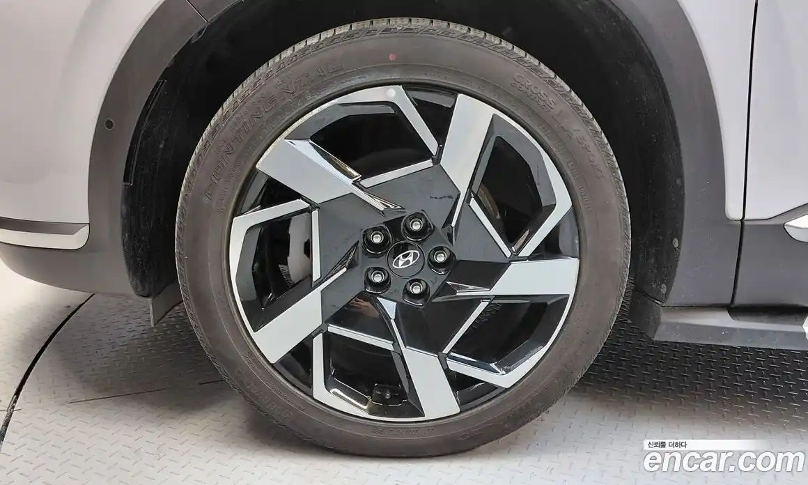 Hyundai Santa Fe 2023 2.5 автомат (гидро), фото 5
