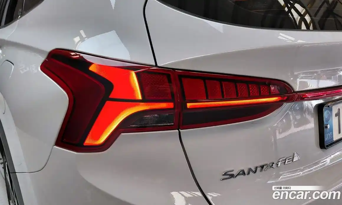 Hyundai Santa Fe 2023 2.5 автомат (гидро), фото 9