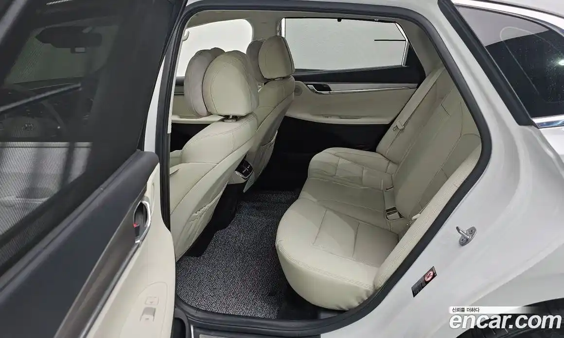 Hyundai Grandeur 2022 2.5 автомат (гидро), фото 16