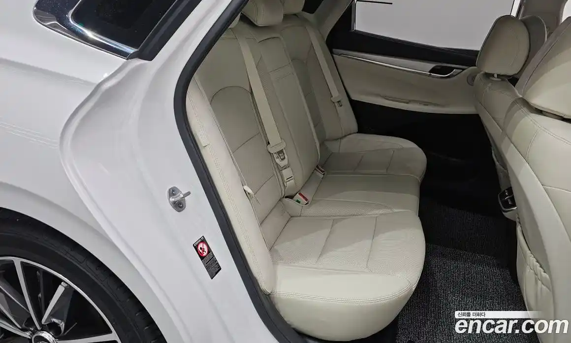 Hyundai Grandeur 2022 2.5 автомат (гидро), фото 18