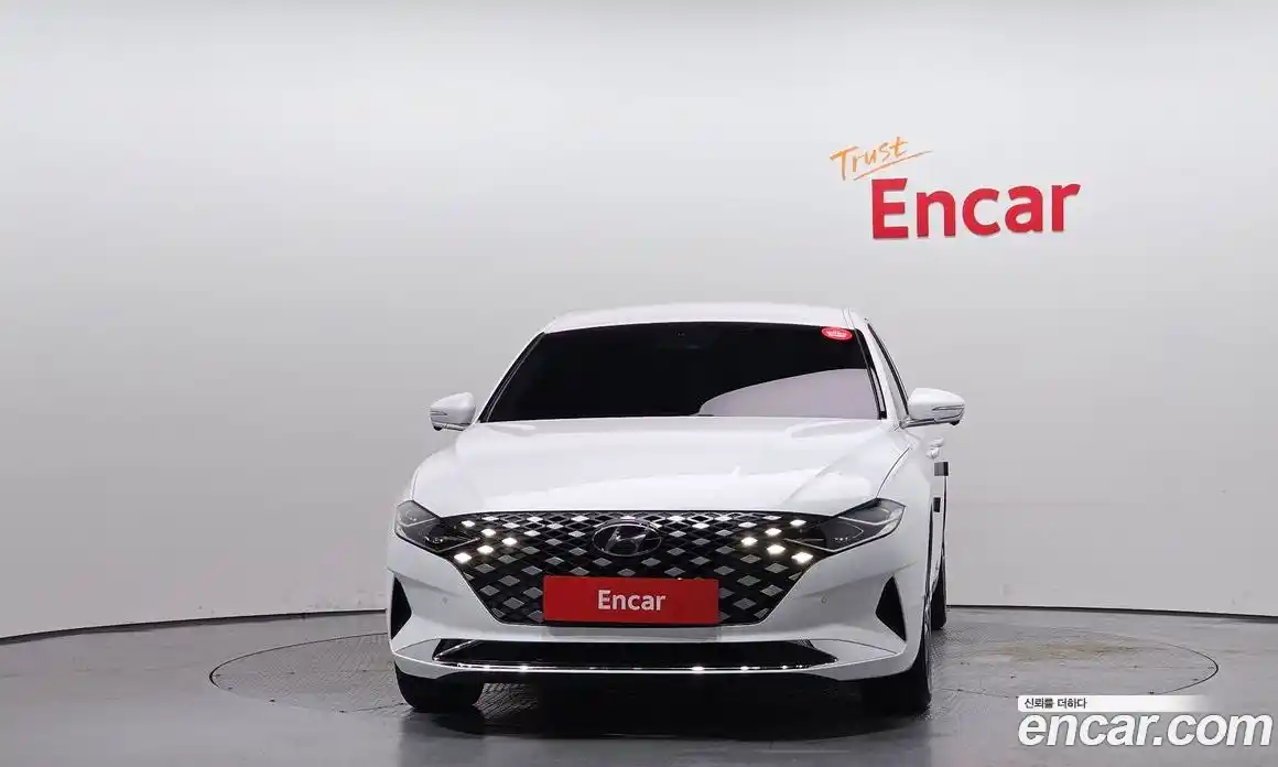 Hyundai Grandeur 2022 2.5 автомат (гидро), фото 3