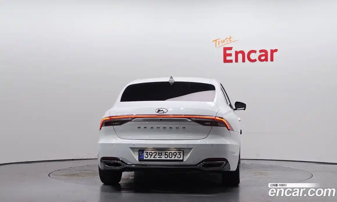 Hyundai Grandeur 2022 2.5 автомат (гидро), фото 4